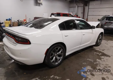 2017 Dodge Charger Sxt Rwd z USA, uszkodzony, nr VIN 2C3CDXHG9HH521113